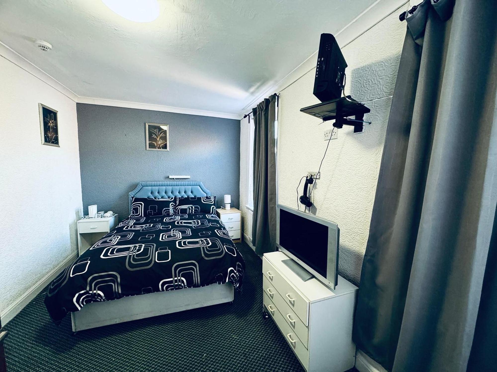 Lynalan Hotel